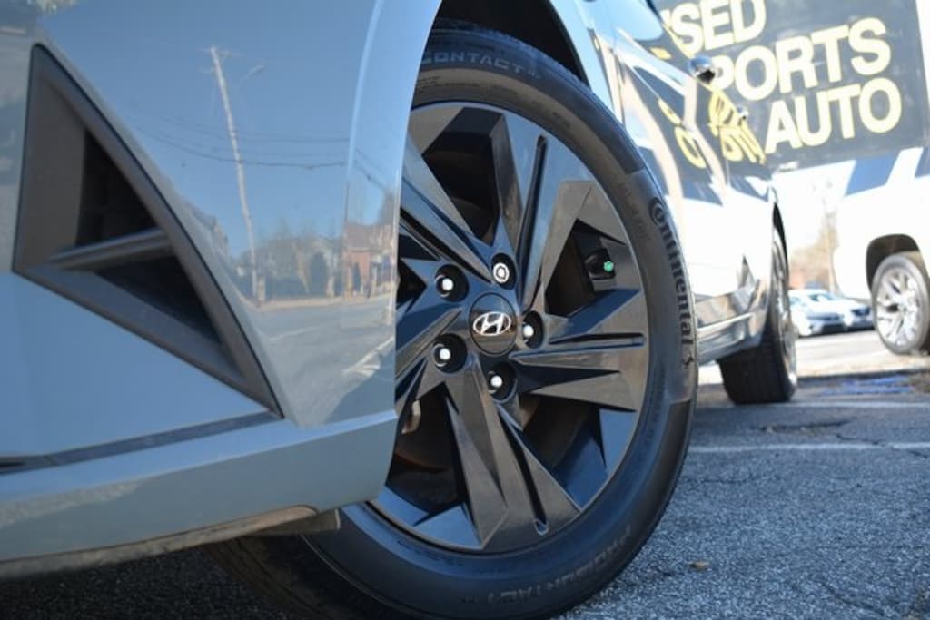 Used 2022 Hyundai Elantra SEL Sedan