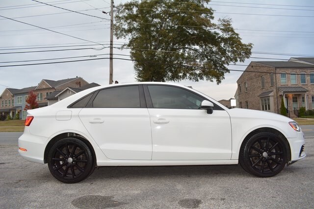 2016 Audi A3 1.8T Premium photo 3