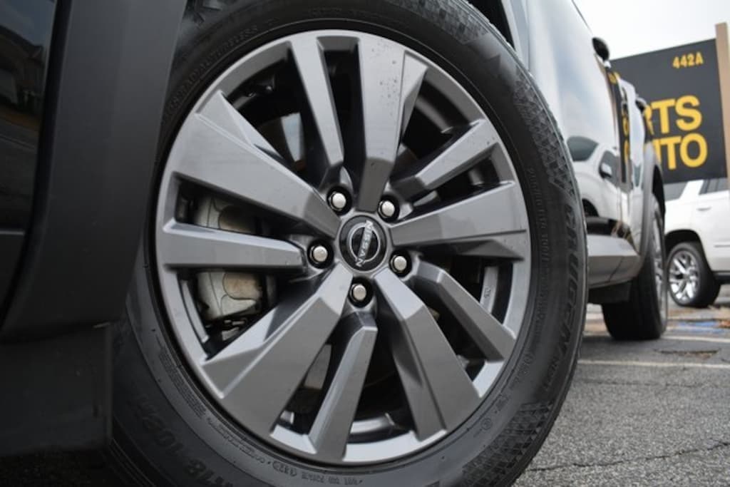 Used 2025 Nissan Pathfinder SV SUV