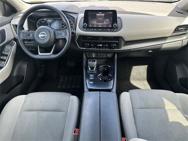 2024 Nissan Rogue SV photo 2