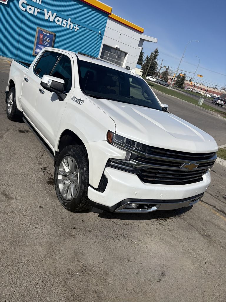2022 Chevrolet Silverado 1500 High Country 4WD Crew Cab Short Box's photo