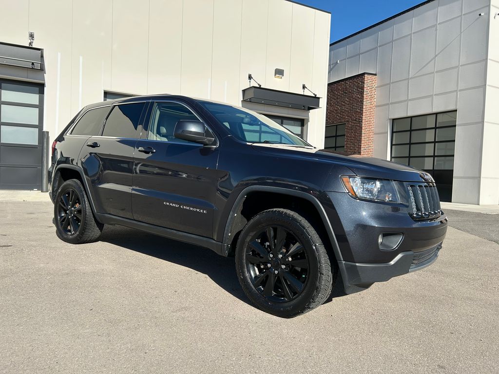 2012 Jeep Grand Cherokee Laredo 4WD's photo