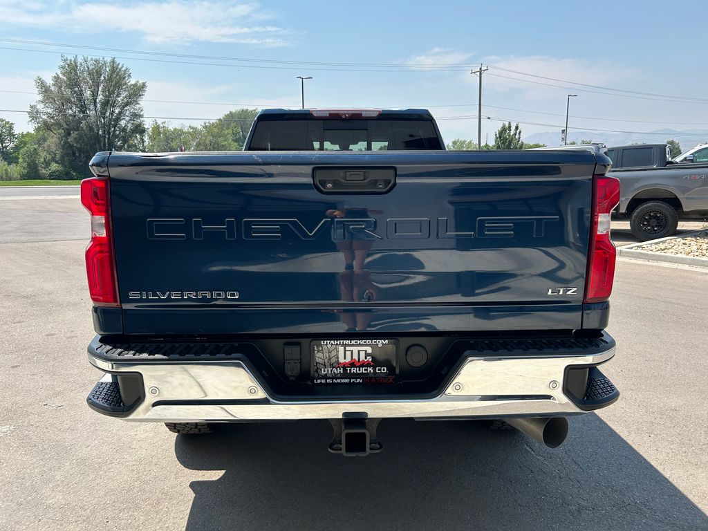 2020 Chevrolet Silverado 3500HD LTZ - Photo 6