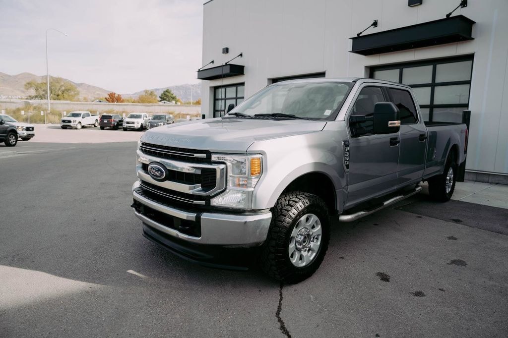 Used 2022 Ford F-350 XLT Truck Crew Cab