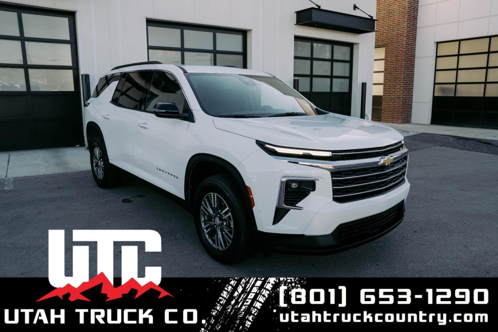 2025 Chevrolet Traverse LT's photo