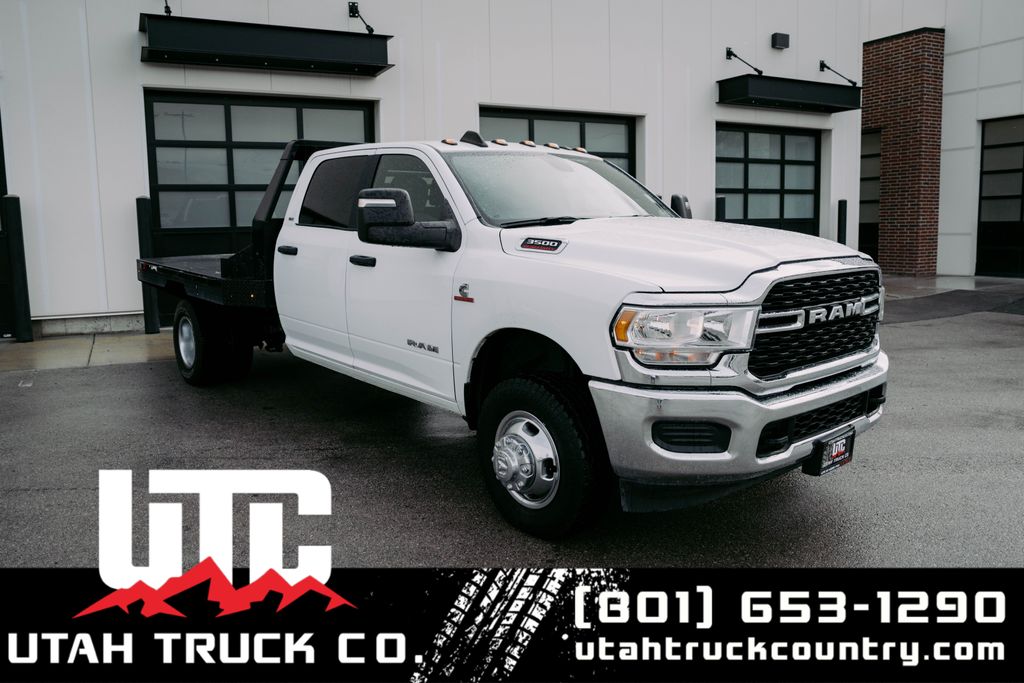 2024 RAM Ram 3500 Chassis Cab SLT