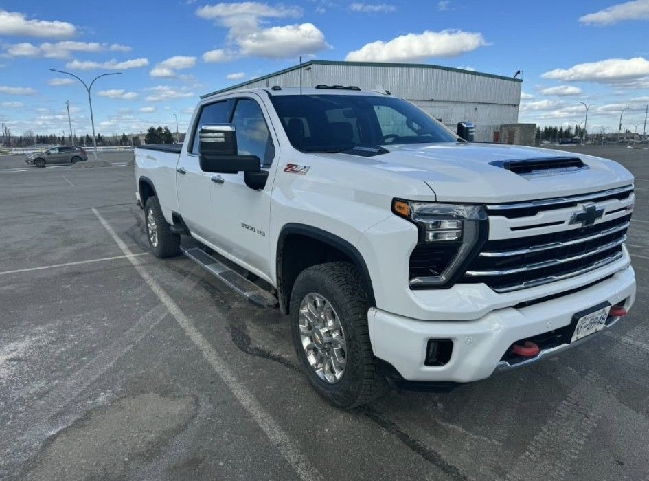 2024 Chevrolet Silverado HD LTZ 4WD Crew Cab Short Box's photo