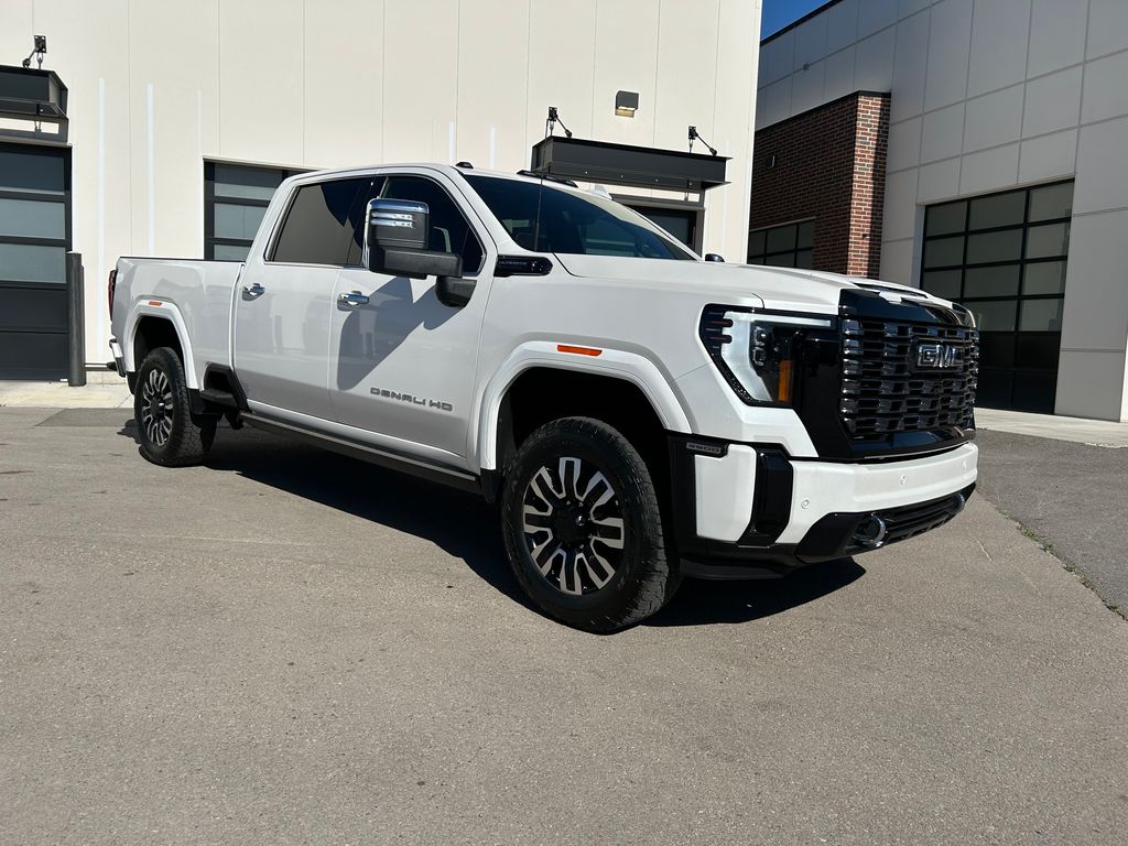 2025 GMC Sierra Denali Ultimate 4WD Crew Cab Long Box SR's photo