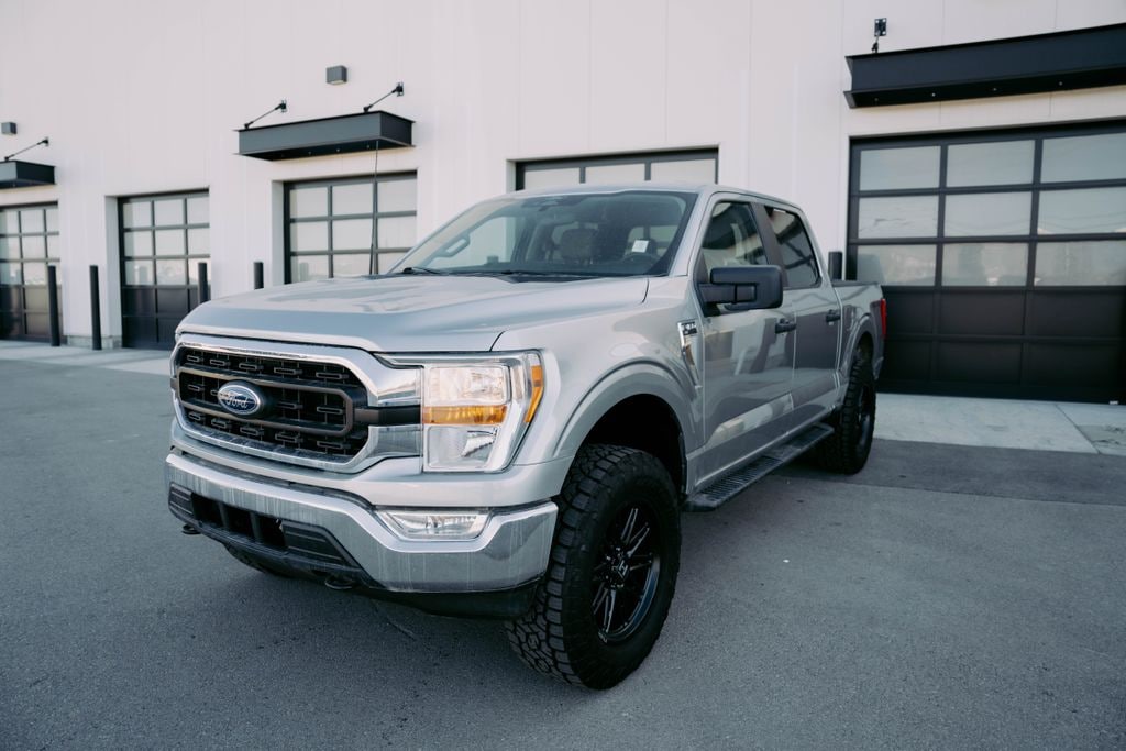 Used 2022 Ford F-150 XLT Truck SuperCrew Cab