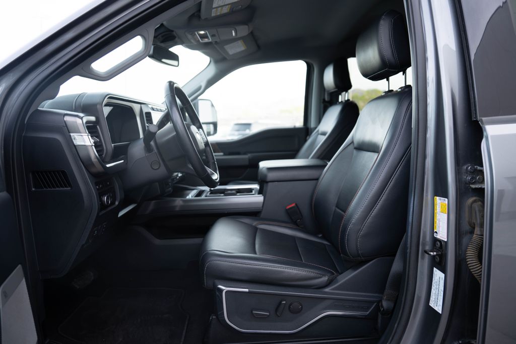 2024 Ford F-250 Super Duty Lariat - Photo 17