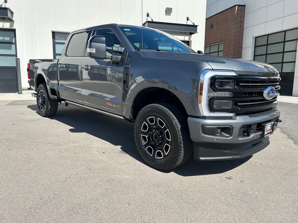 2026 Ford F-350 Platinum 4x4 Crew Cab 160 in SRW's photo