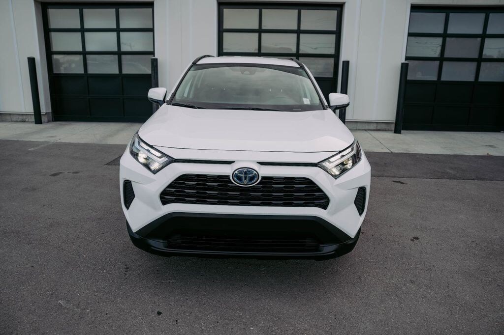 Used 2024 Toyota RAV4 Hybrid XLE SUV