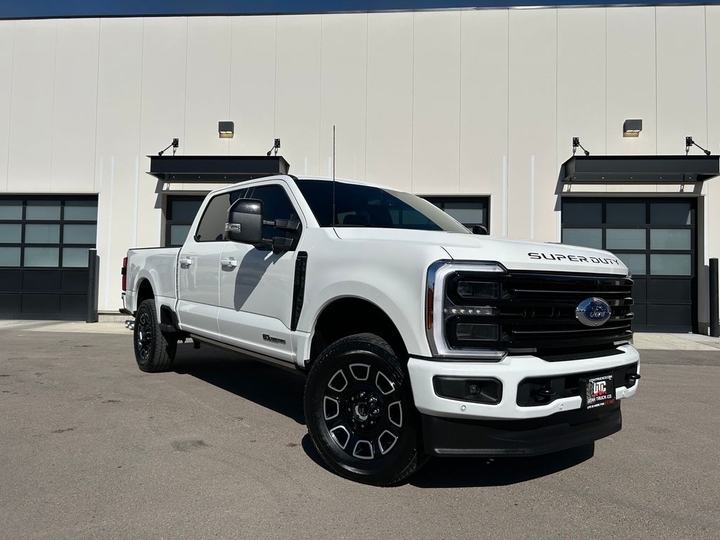 2025 Ford F-250 Platinum 4x4 Crew Cab 160 in's photo