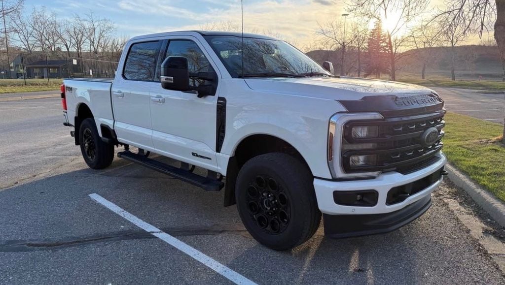 2024 Ford F-350 Lariat 4x4 Crew Cab 160 in SRW's photo