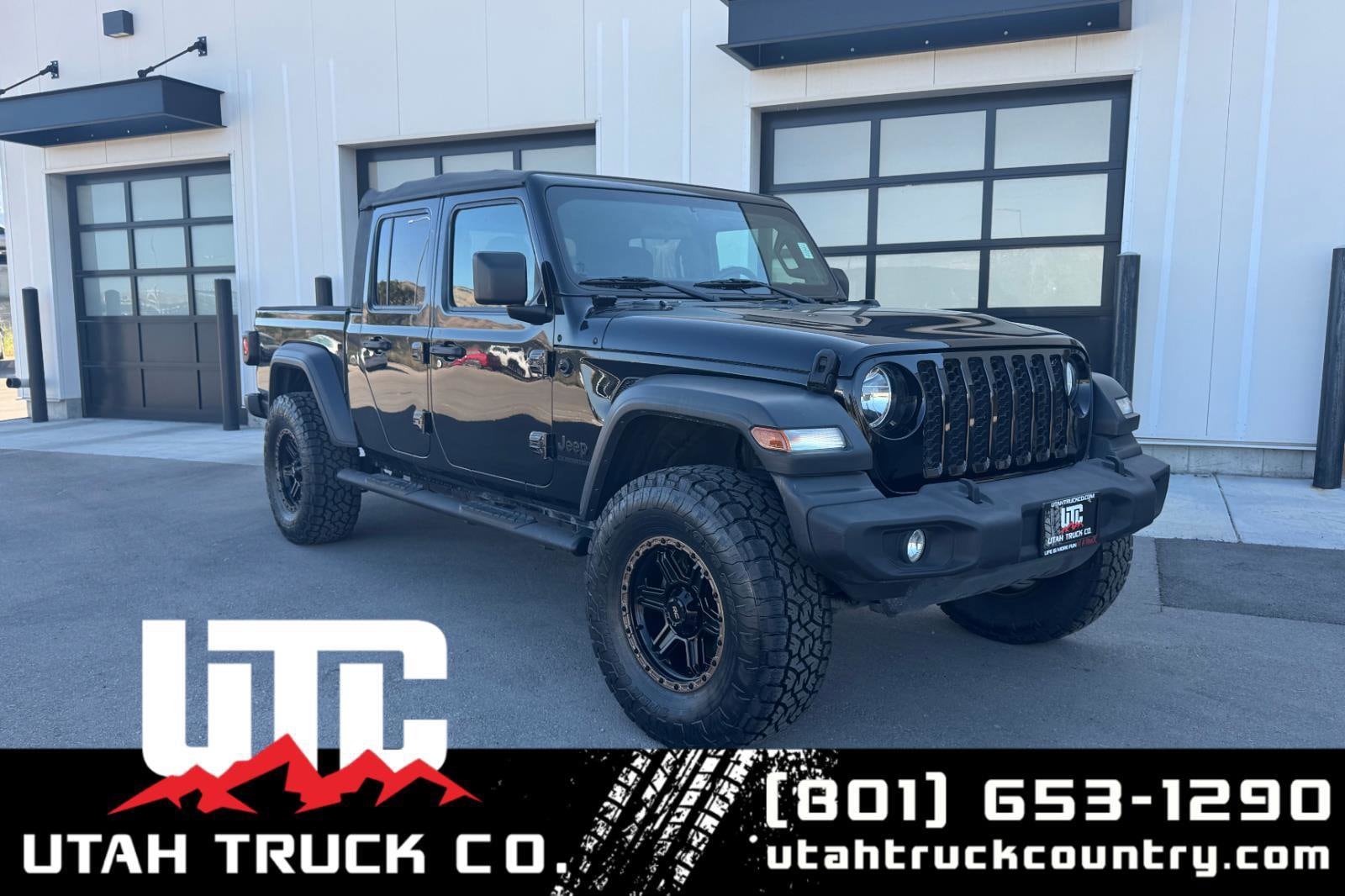 2020 Jeep Gladiator Sport's photo