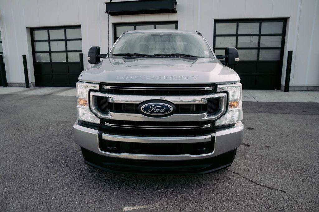 Used 2022 Ford F-350 XLT Truck Crew Cab