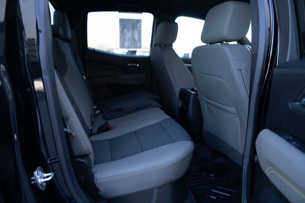 2024 Chevrolet Colorado ZR2 - Photo 17