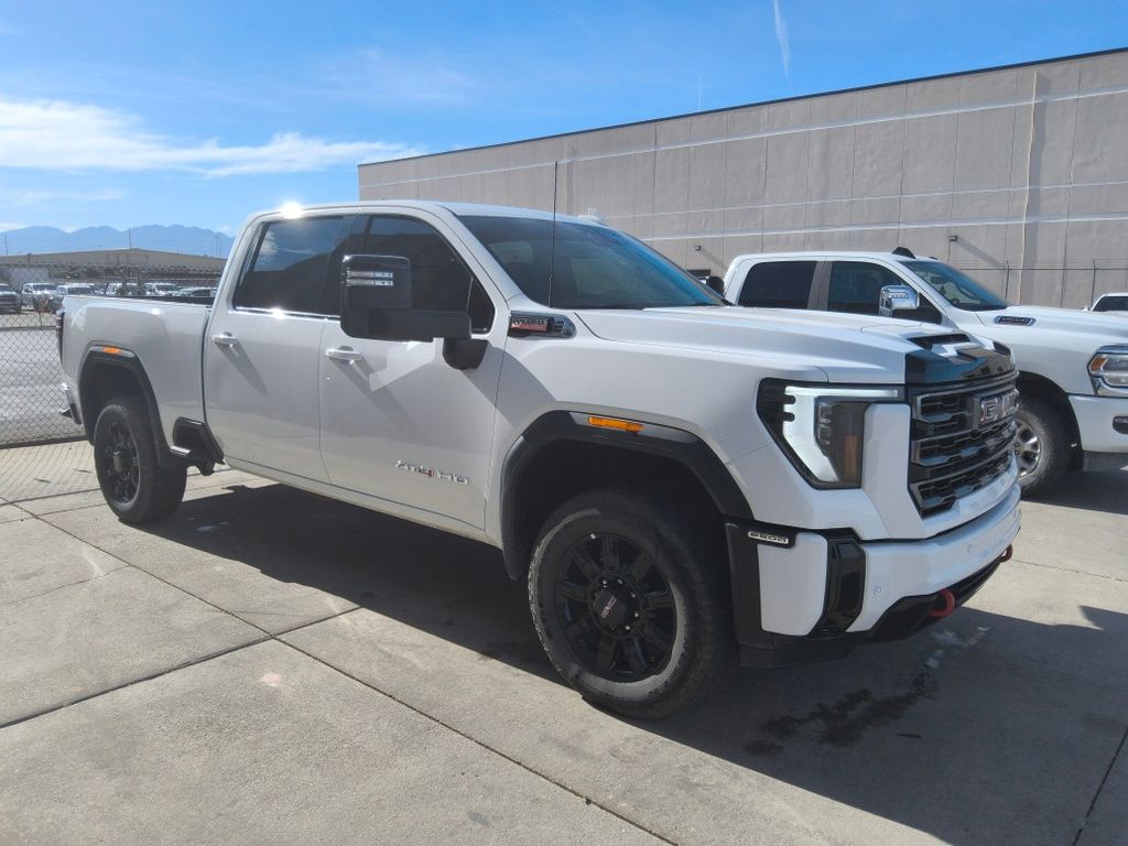 2025 GMC Sierra 4WD Crew Cab Standard Box AT4's photo