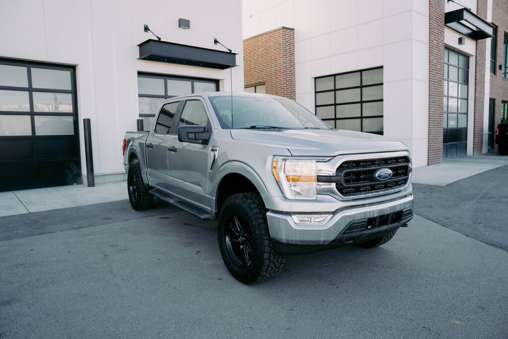 Used 2022 Ford F-150 XLT Truck SuperCrew Cab