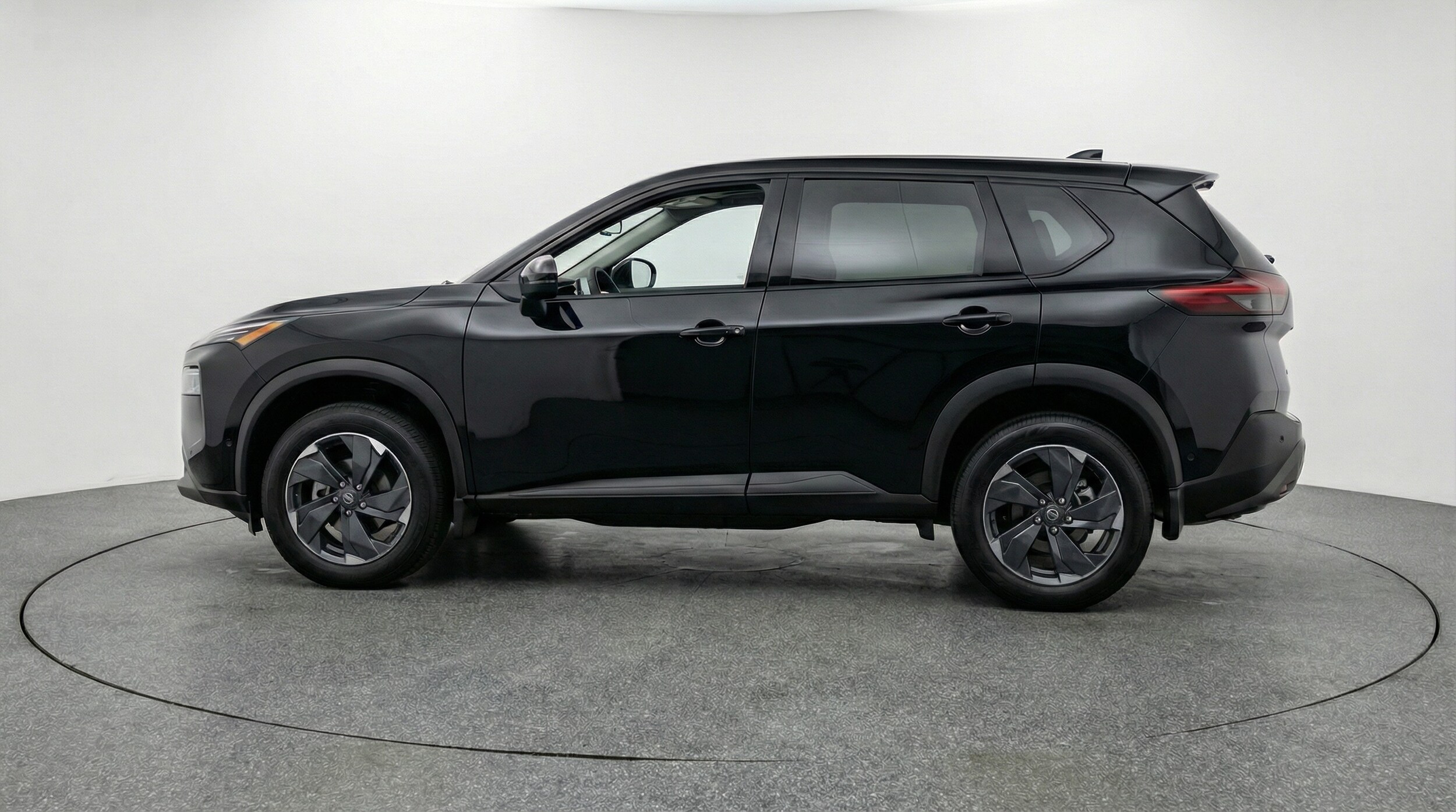 Thumbnail: 2025 Nissan Rogue - 4