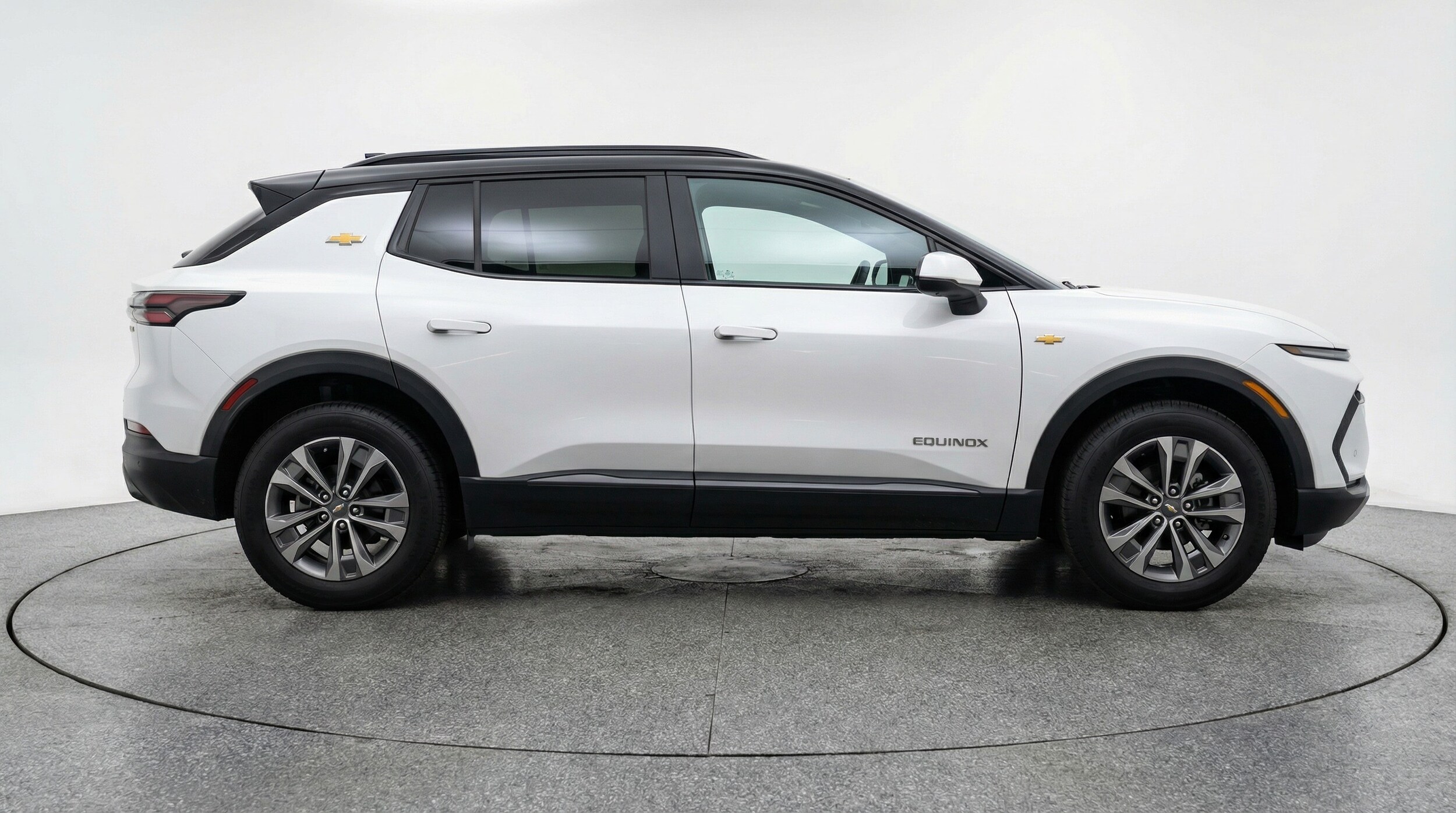 Thumbnail: 2025 Chevrolet Equinox - 8