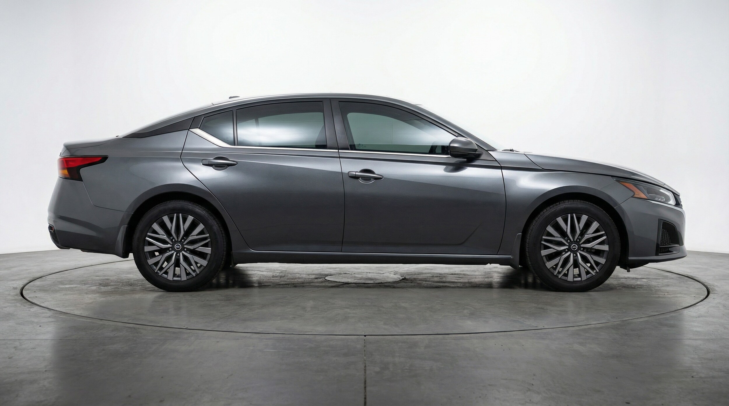 Thumbnail: 2025 Nissan Altima - 8