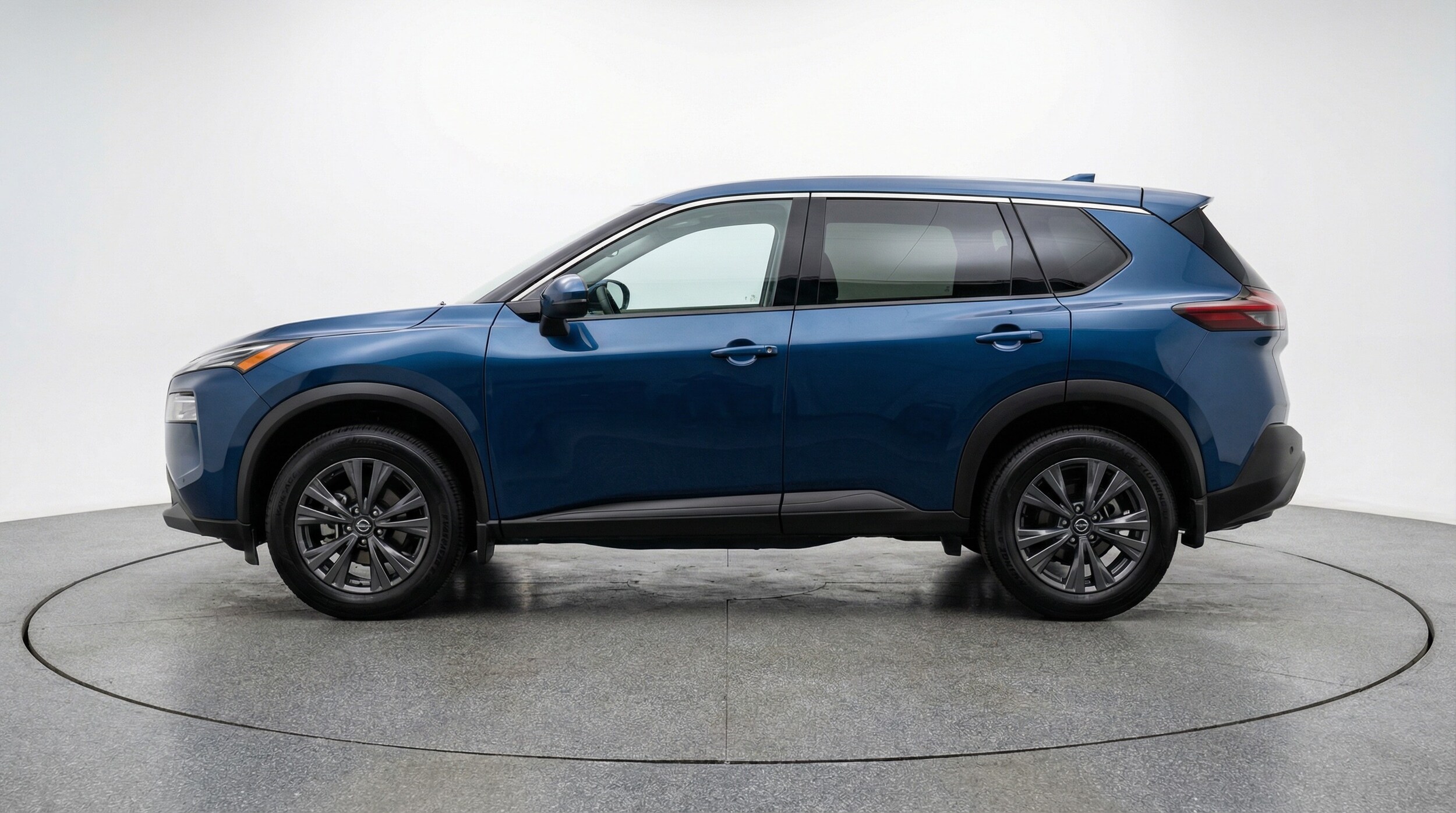 Thumbnail: 2025 Nissan Rogue - 4