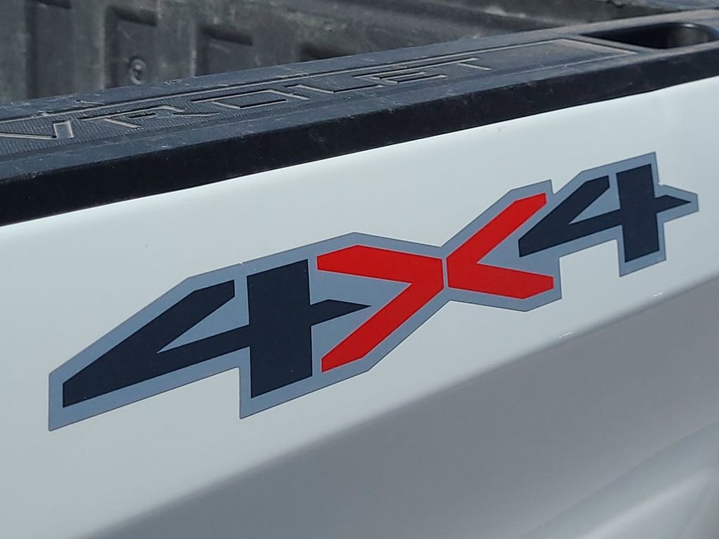 2025 Chevrolet Silverado 1500 LT - Photo 33