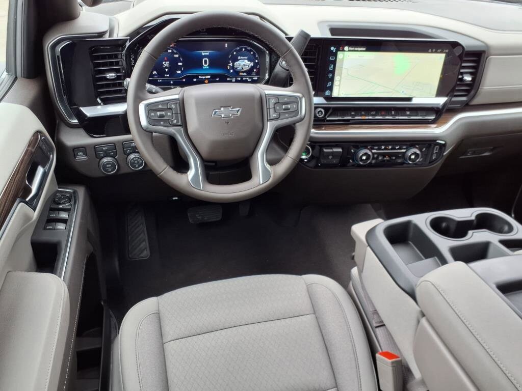 2025 Chevrolet Silverado 1500 RST photo 4