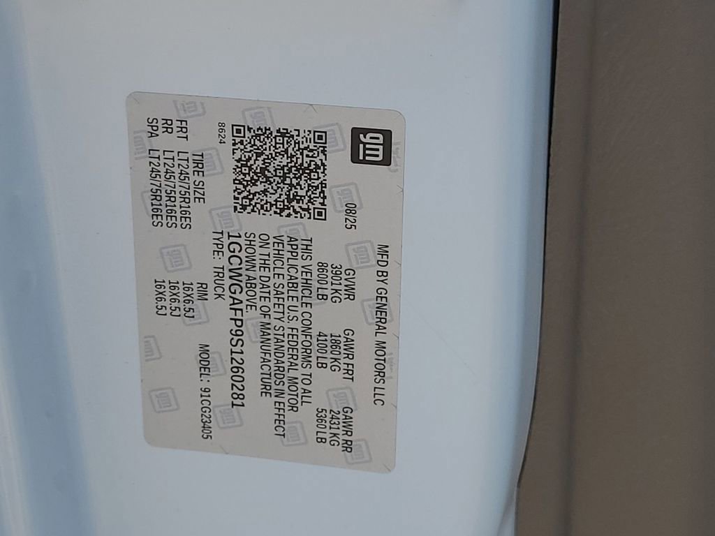 2025 Chevrolet Express Cargo Work Van - Photo 35