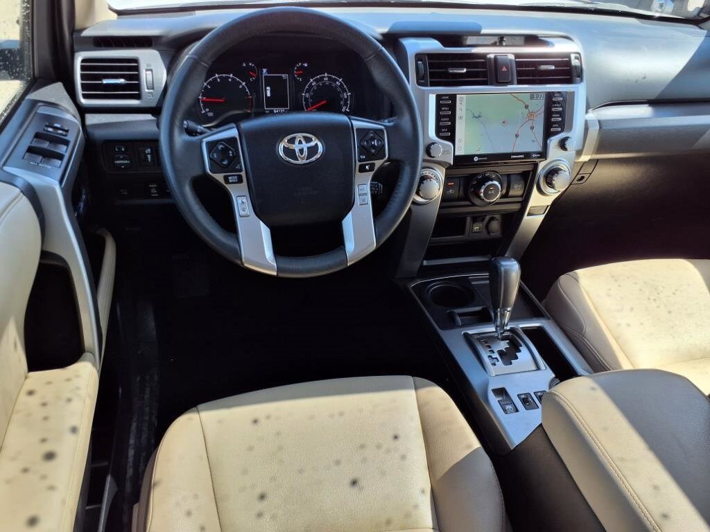 2022 Toyota 4Runner SR5 Premium photo 3