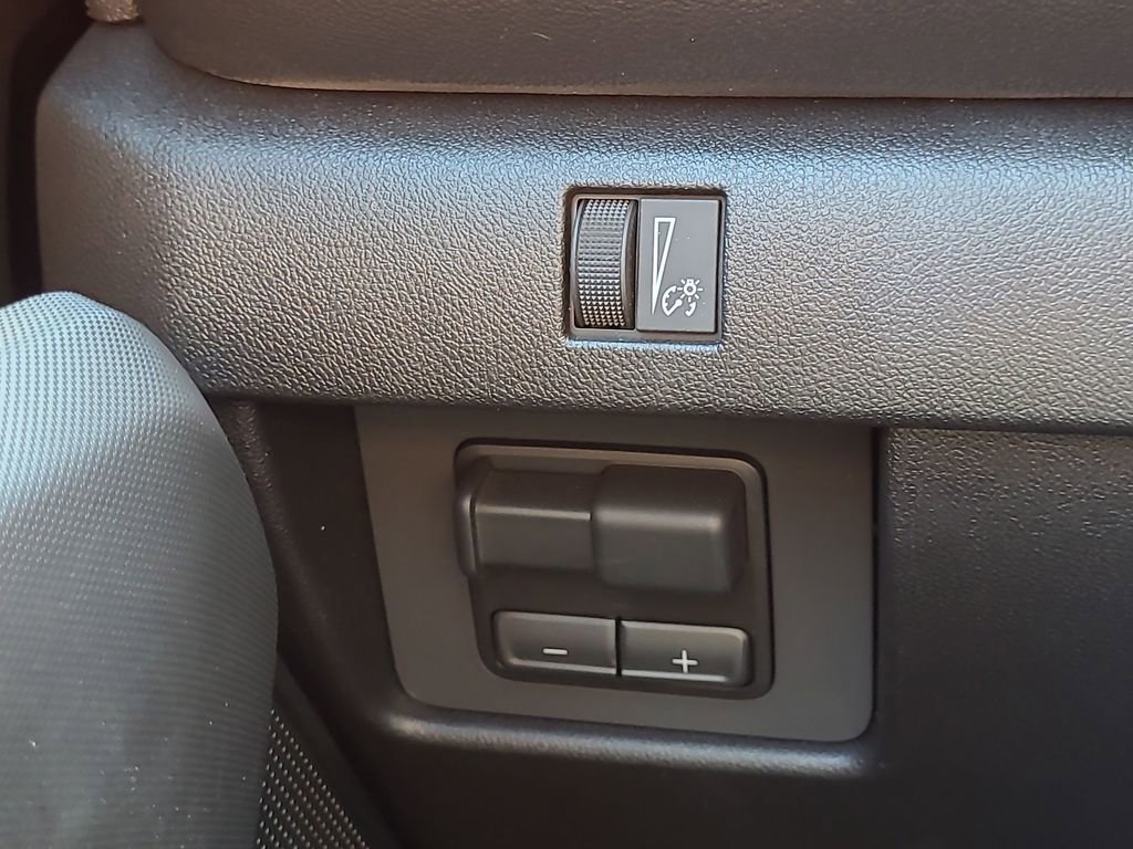 2026 Chevrolet Colorado LT - Photo 18