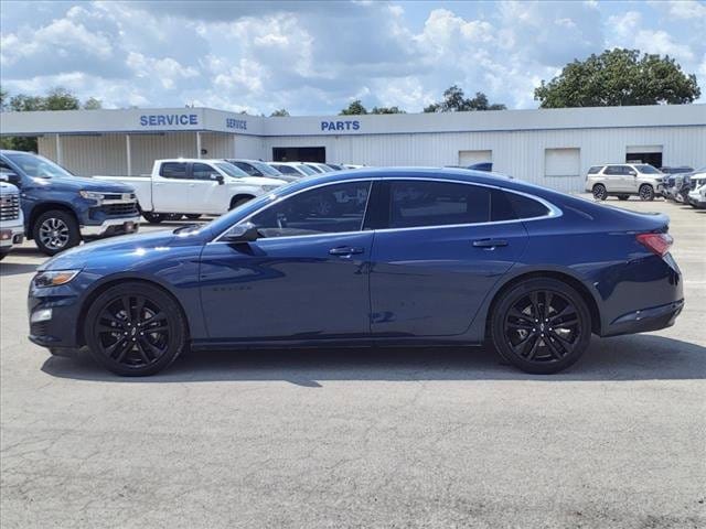 Used 2022 Chevrolet Malibu 1LT with VIN 1G1ZD5ST2NF195838 for sale in Uvalde, TX