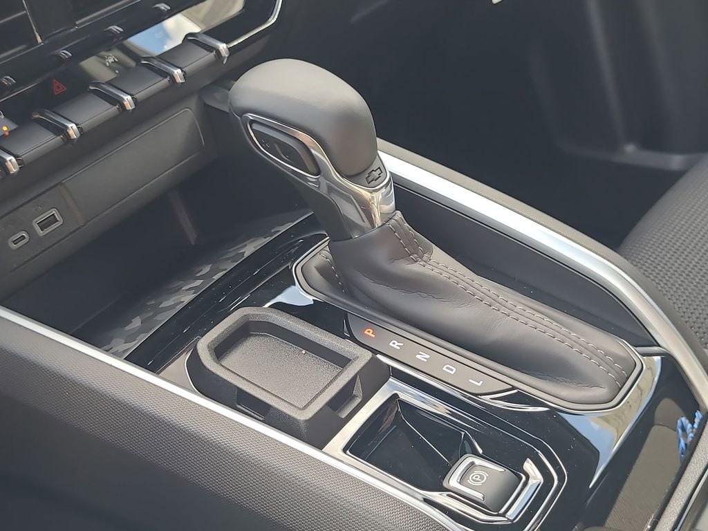 2026 Chevrolet Colorado LT - Photo 16