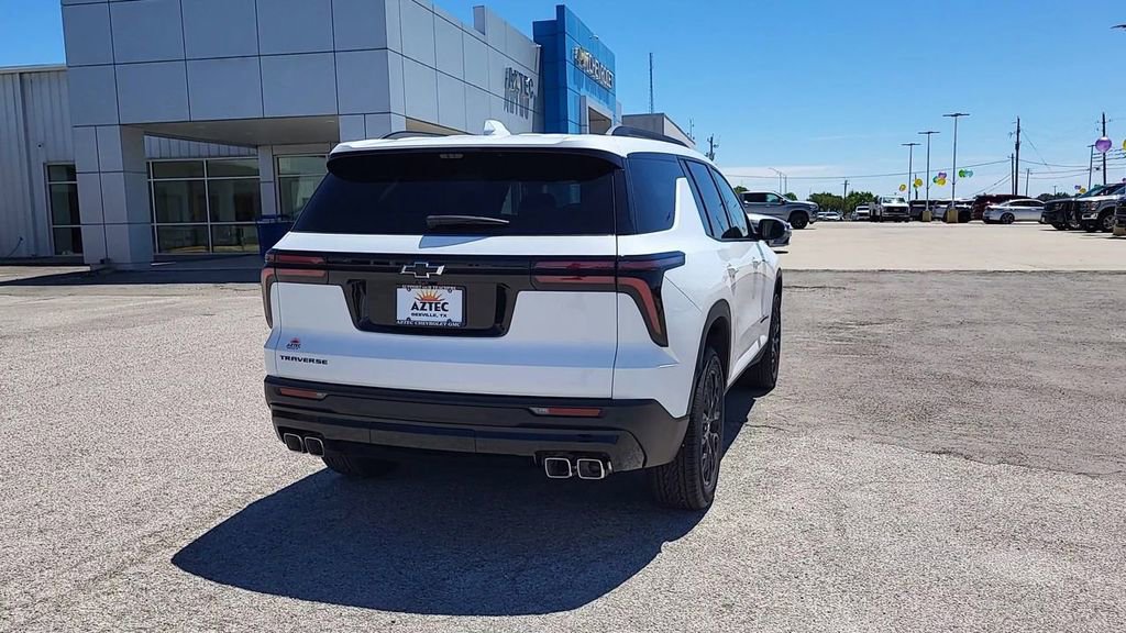 2026 Chevrolet Traverse LT - Photo 7