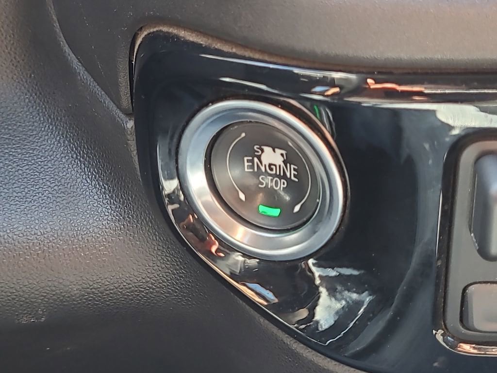 2025 Chevrolet Silverado 1500 LT - Photo 17