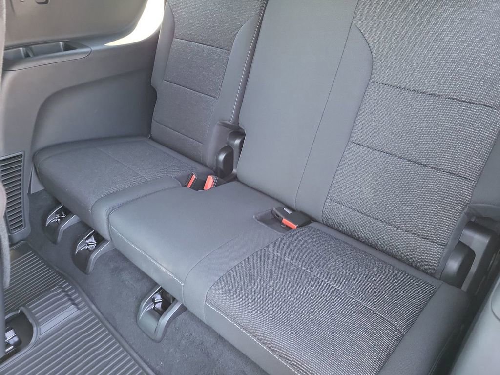 2026 Chevrolet Traverse LT - Photo 25