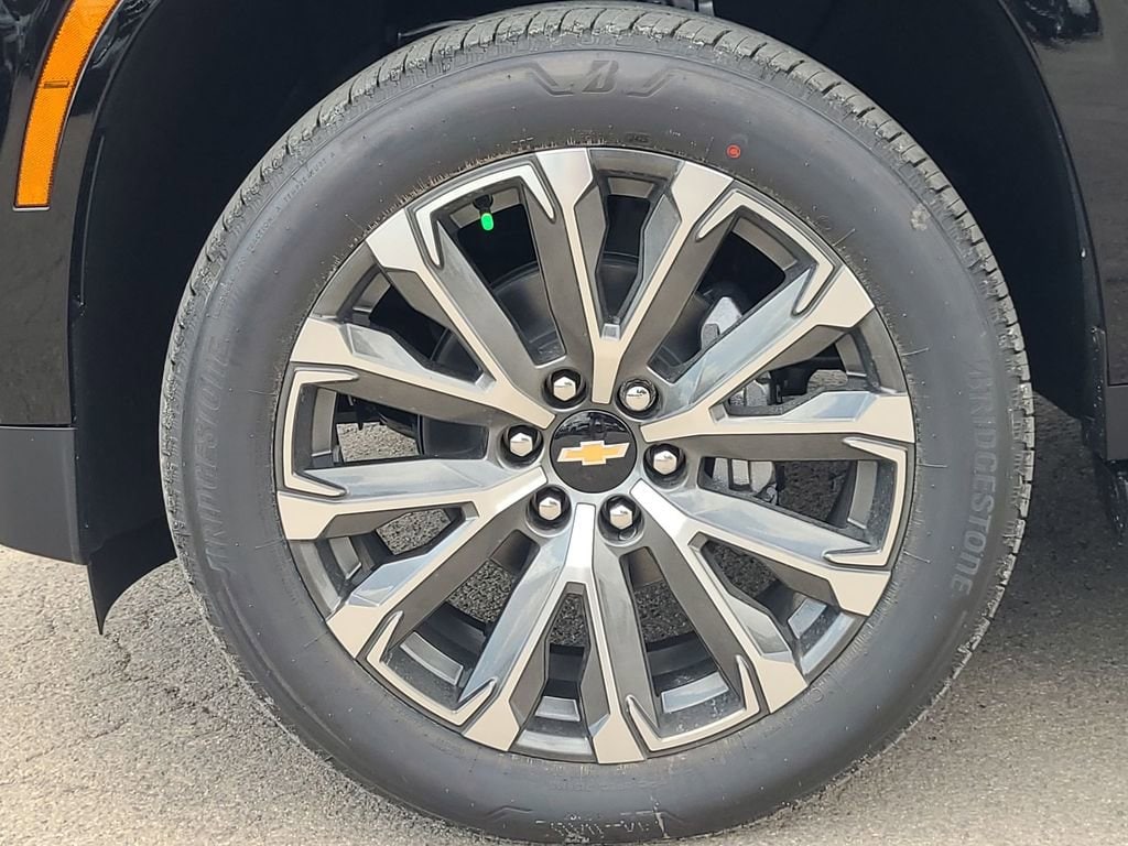 2026 Chevrolet Suburban High Country - Photo 34