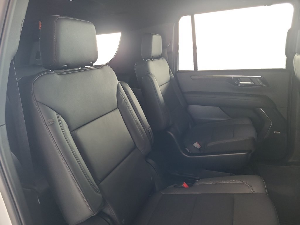 2027 Chevrolet Suburban LT - Photo 22