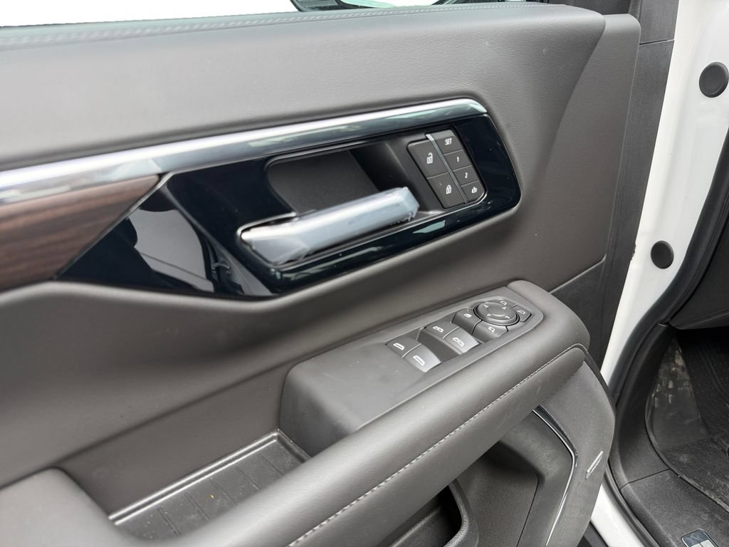 2026 Chevrolet Tahoe LT - Photo 10