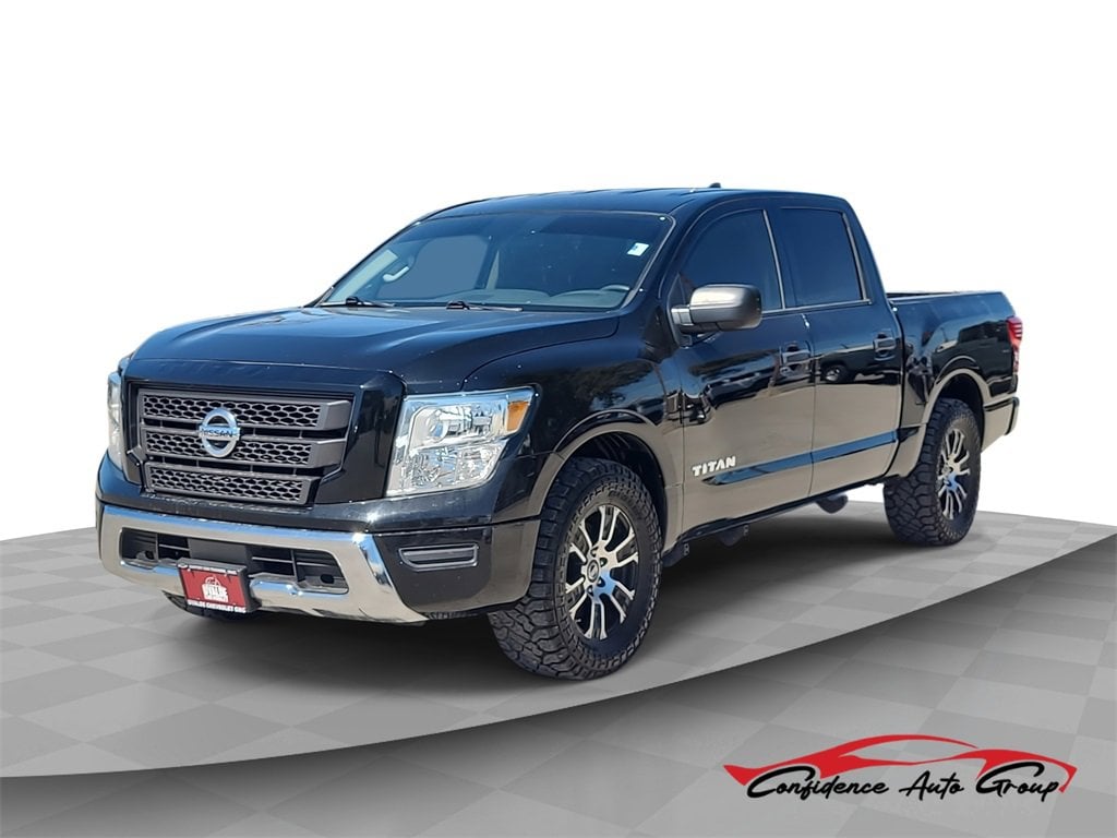 2022 Nissan Titan SV