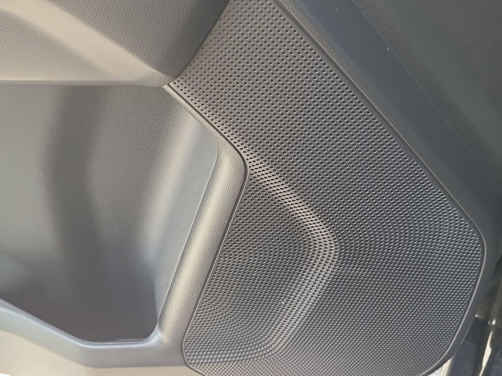 2026 Chevrolet Colorado LT - Photo 25