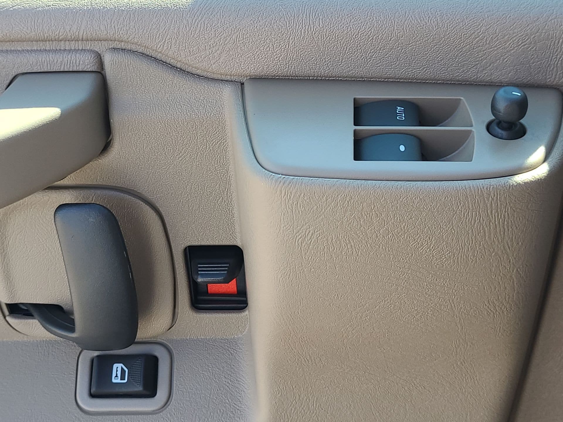 2025 Chevrolet Express Cargo Work Van - Photo 84