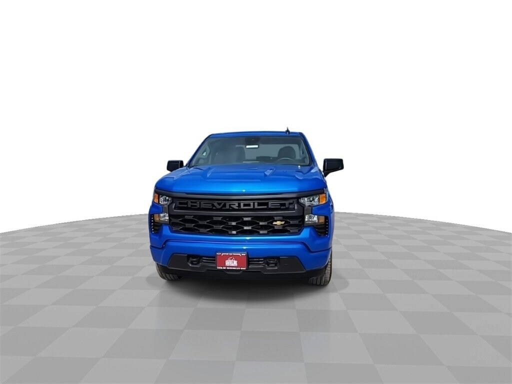 2026 Chevrolet Silverado 1500 Custom photo 3