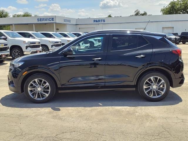 Used 2022 Buick Encore GX Select with VIN KL4MMDSL1NB147079 for sale in Uvalde, TX