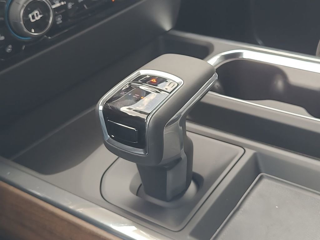 2026 Chevrolet Silverado 1500 High Country - Photo 16