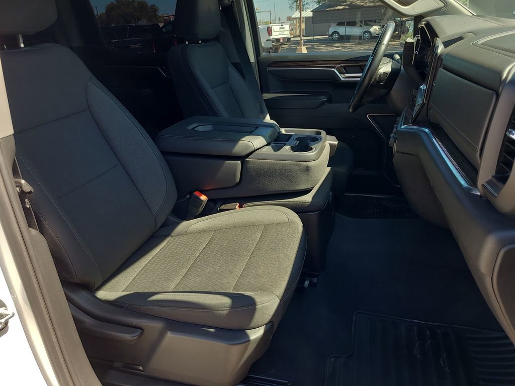 2025 Chevrolet Silverado 1500 LT - Photo 29