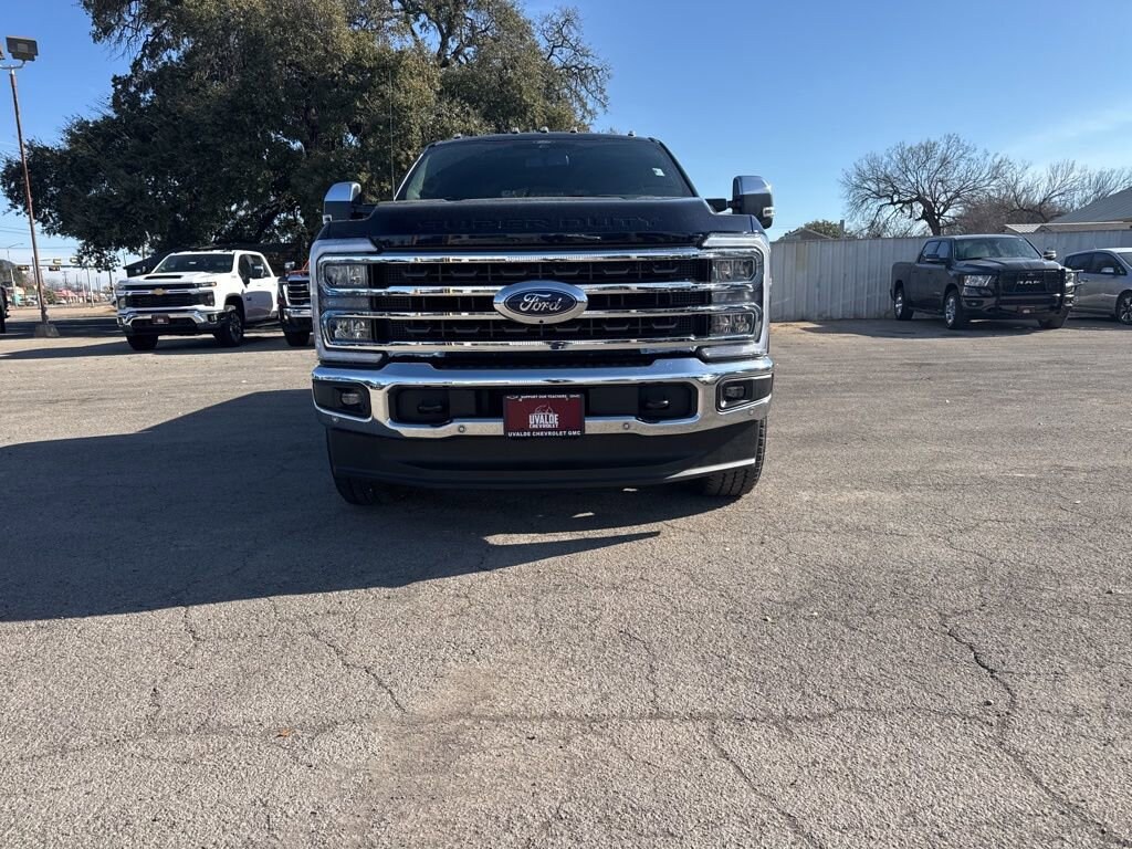 Used 2025 Ford F-350 King Ranch Truck Crew Cab