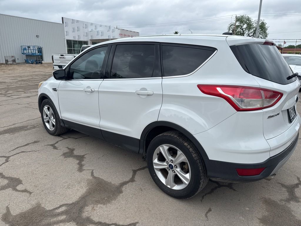 Used 2016 Ford Escape SE with VIN 1FMCU0GX2GUC01806 for sale in Uvalde, TX
