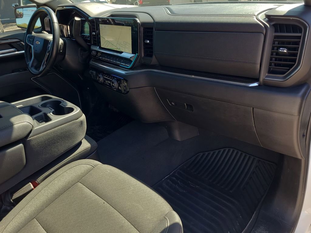 2025 Chevrolet Silverado 1500 LT - Photo 30